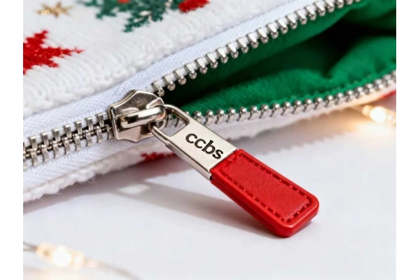 圣诞氛围感密码：藏在拉链里的冬日浪漫